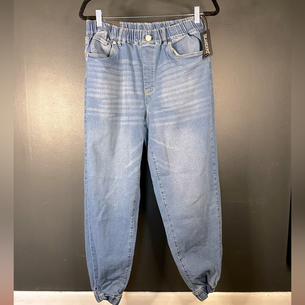 NWT Blank NYC jogger jeans